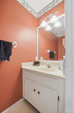 1335 Lakefront Court, Batavia Twp, OH 45102