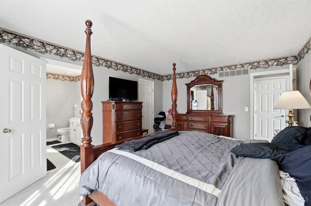 1335 Lakefront Court, Batavia Twp, OH 45102