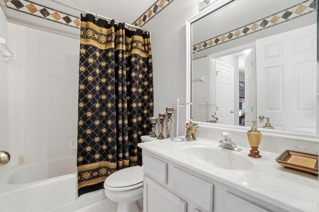 1335 Lakefront Court, Batavia Twp, OH 45102