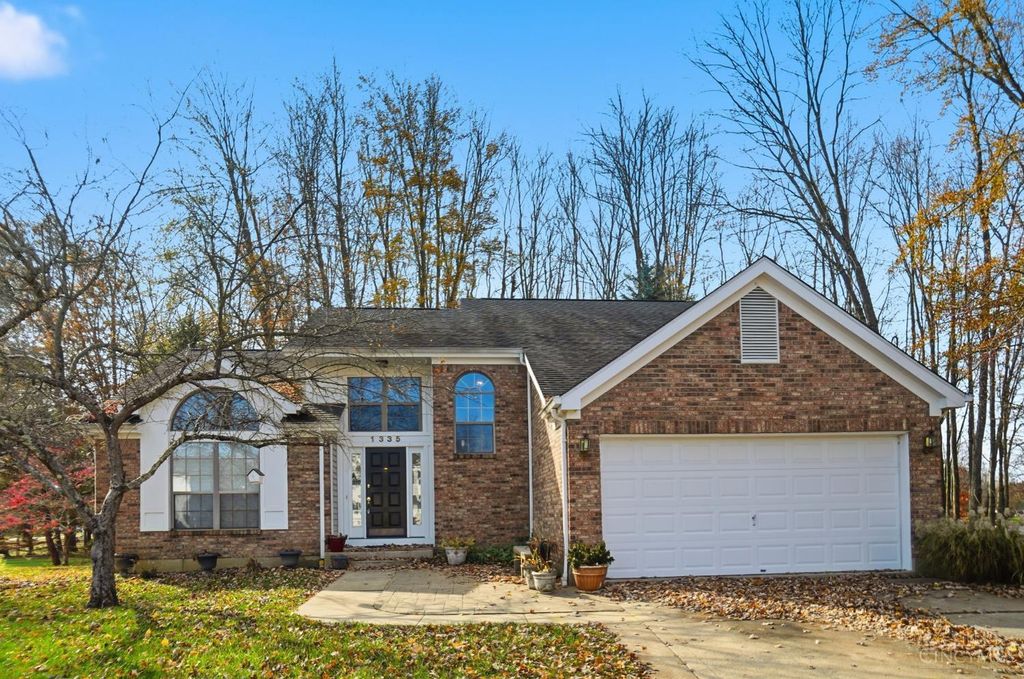 1335 Lakefront Court, Batavia Twp, OH 45102