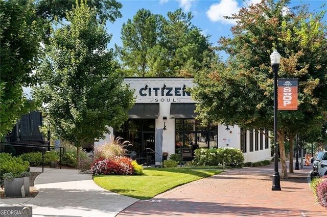 111 Spur Lane, Alpharetta, GA 30009
