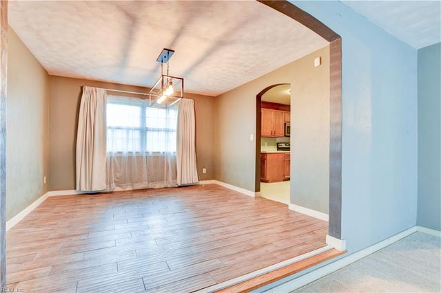 217 Hankins DR, Hampton, VA 23669