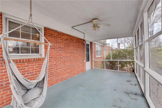 217 Hankins DR, Hampton, VA 23669