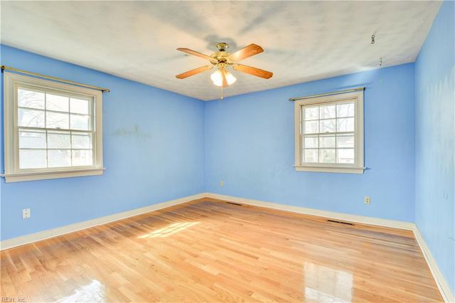 217 Hankins DR, Hampton, VA 23669