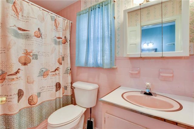 217 Hankins DR, Hampton, VA 23669