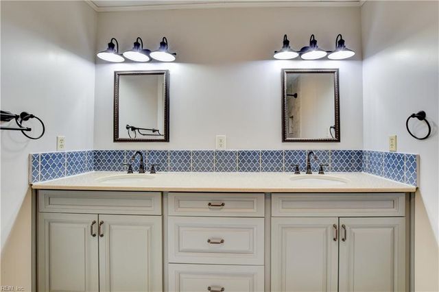 217 Hankins DR, Hampton, VA 23669