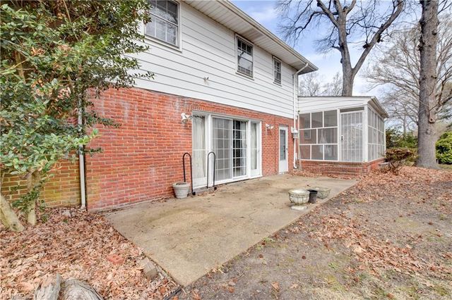 217 Hankins DR, Hampton, VA 23669
