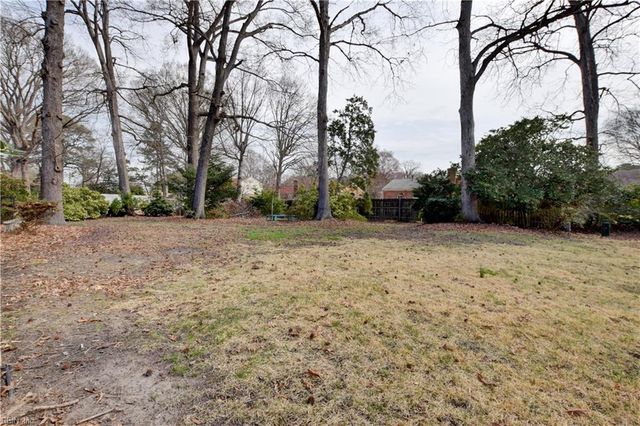 217 Hankins DR, Hampton, VA 23669