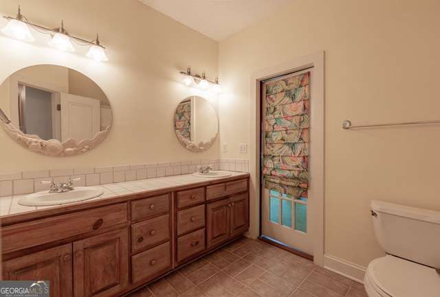 206 Enclave Lane, Newnan, GA 30263