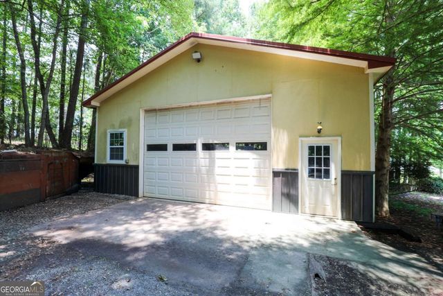 206 Enclave Lane, Newnan, GA 30263