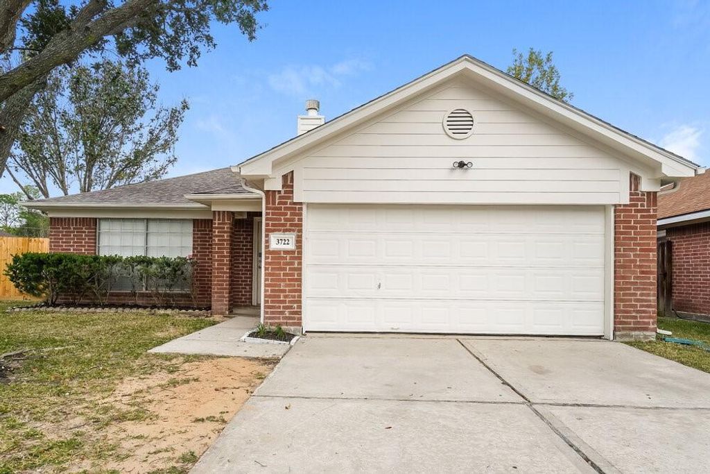 3722 Colleen Woods Circle, Houston, TX 77080
