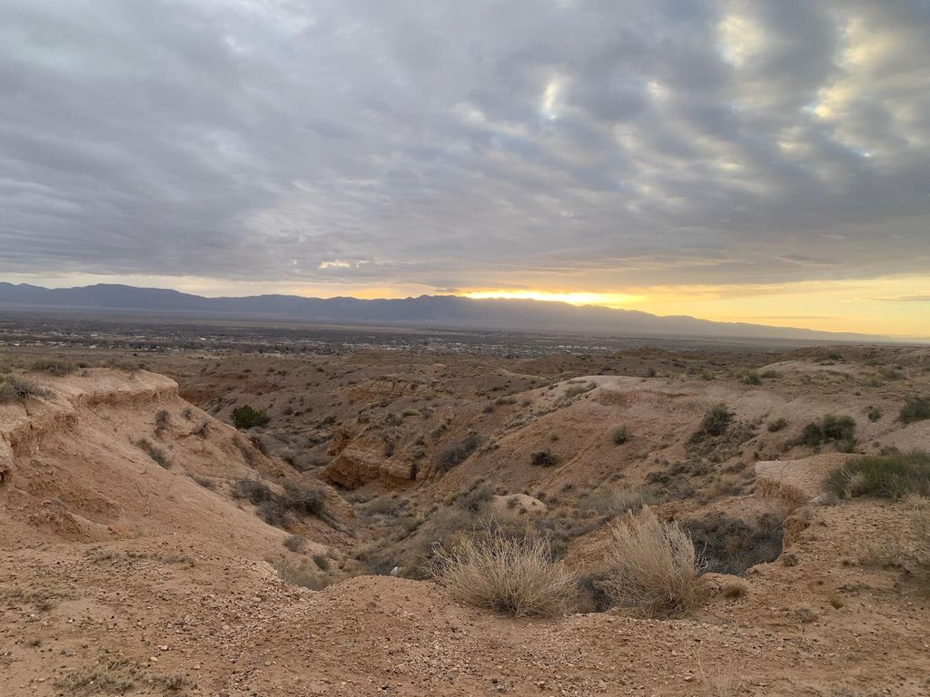 Encima De Belen, Belen, NM 87002