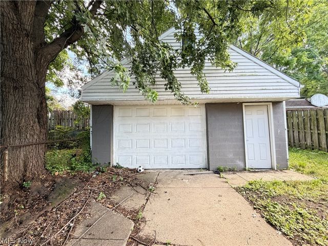 11731 Arden Avenue, Cleveland, OH 44111