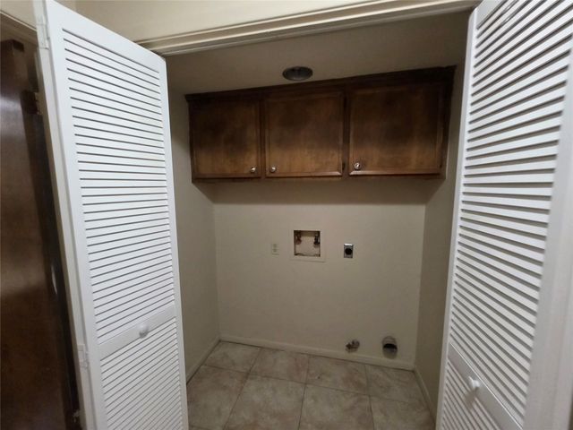 1615 Hazelwood Street A, Conroe, TX 77301