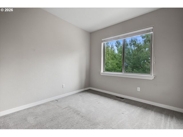2652 HOO DOO Dr, Salem, OR 97304