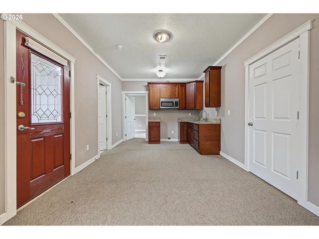 2652 HOO DOO Dr, Salem, OR 97304