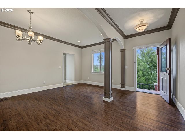2652 HOO DOO Dr, Salem, OR 97304
