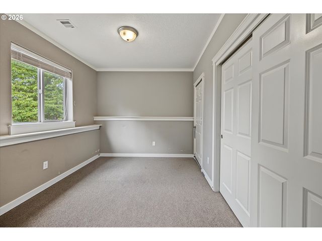 2652 HOO DOO Dr, Salem, OR 97304