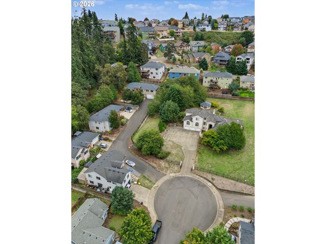 2652 HOO DOO Dr, Salem, OR 97304