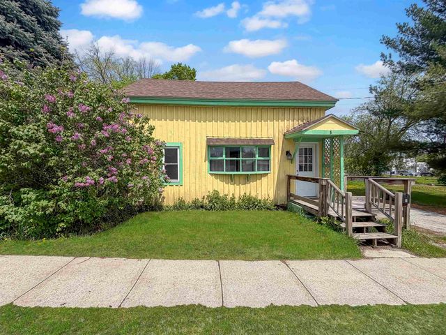 8 Lake Street, Swanton, VT 05488