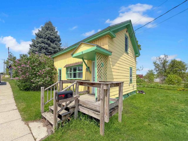 8 Lake Street, Swanton, VT 05488