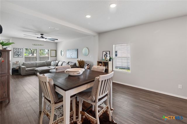 621 Kulpa Cross, Seguin, TX 78155