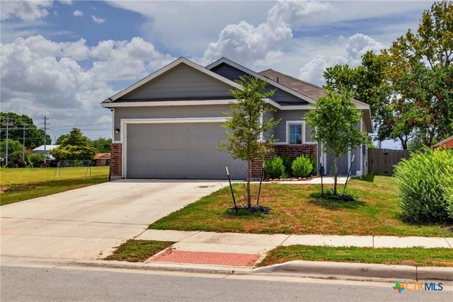 621 Kulpa Cross, Seguin, TX 78155