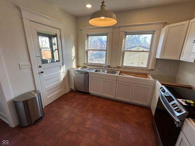 963 Woodruff Place West Drive, Indianapolis, IN 46201