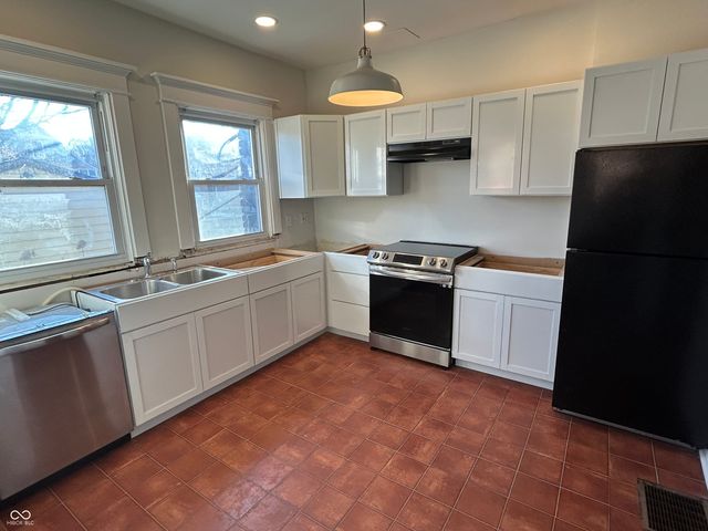 963 Woodruff Place West Drive, Indianapolis, IN 46201