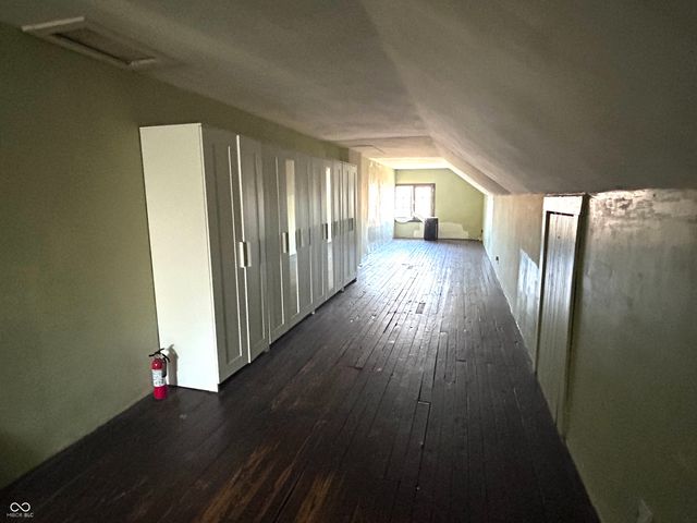 963 Woodruff Place West Drive, Indianapolis, IN 46201