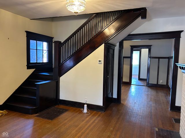 963 Woodruff Place West Drive, Indianapolis, IN 46201