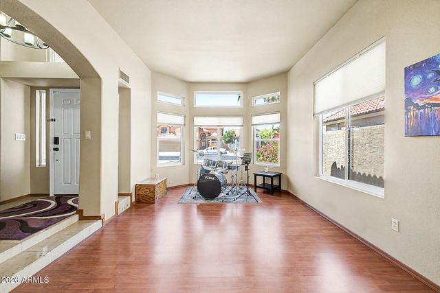 4113 E GLENHAVEN Drive, Phoenix, AZ 85048