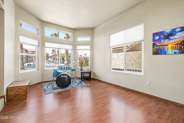 4113 E GLENHAVEN Drive, Phoenix, AZ 85048