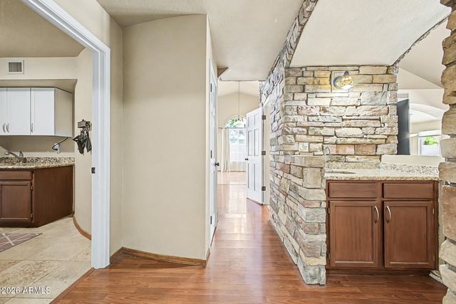 4113 E GLENHAVEN Drive, Phoenix, AZ 85048
