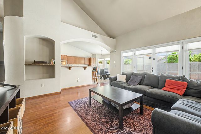 4113 E GLENHAVEN Drive, Phoenix, AZ 85048
