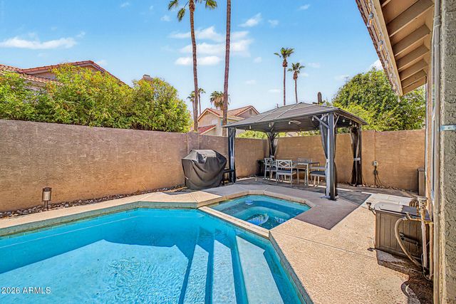 4113 E GLENHAVEN Drive, Phoenix, AZ 85048
