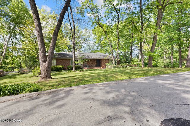2615 E Melbourne Road, Springfield, MO 65804