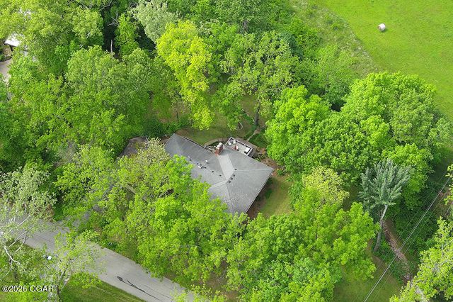 2615 E Melbourne Road, Springfield, MO 65804