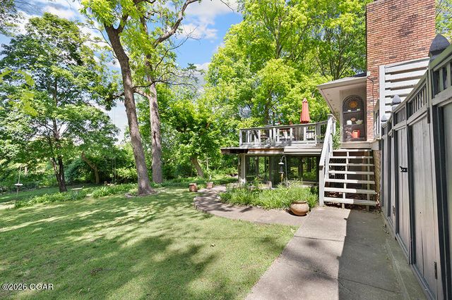 2615 E Melbourne Road, Springfield, MO 65804