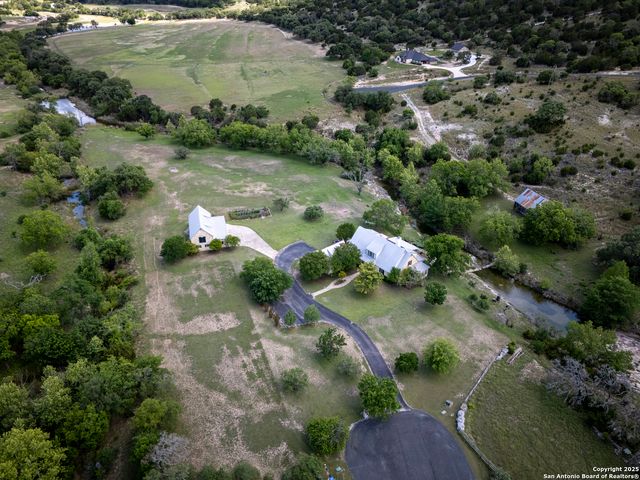 205 Kendall Falls, Comfort, TX 78013
