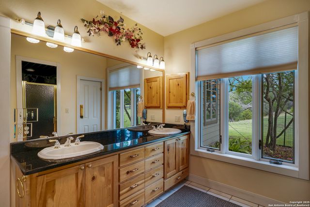 205 Kendall Falls, Comfort, TX 78013