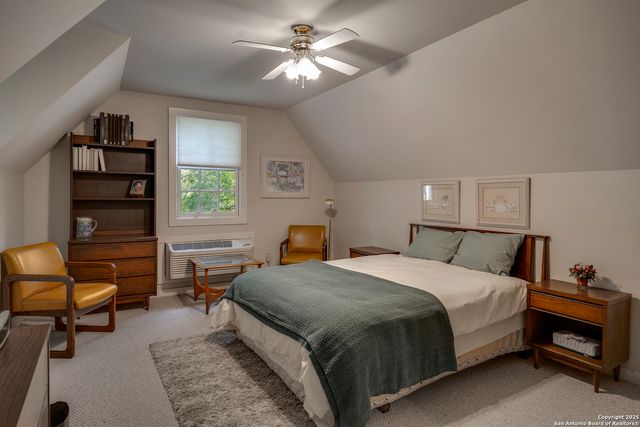 205 Kendall Falls, Comfort, TX 78013