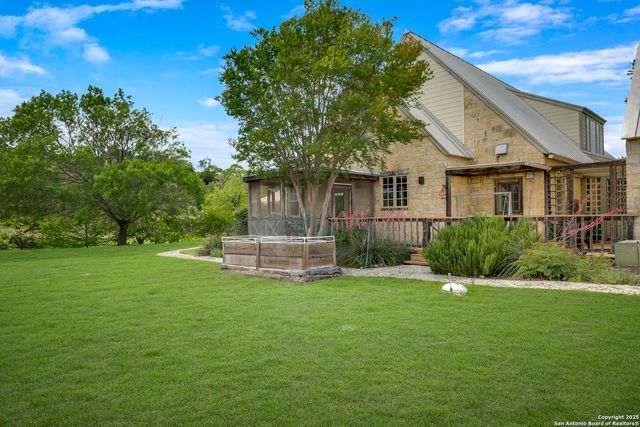 205 Kendall Falls, Comfort, TX 78013