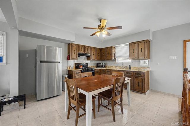 465 Washington Place, Mineola, NY 11501