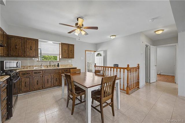 465 Washington Place, Mineola, NY 11501