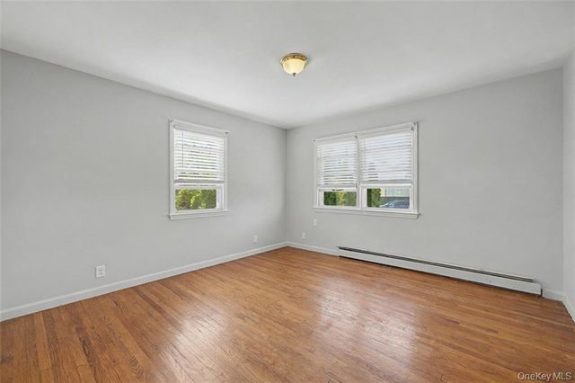 465 Washington Place, Mineola, NY 11501