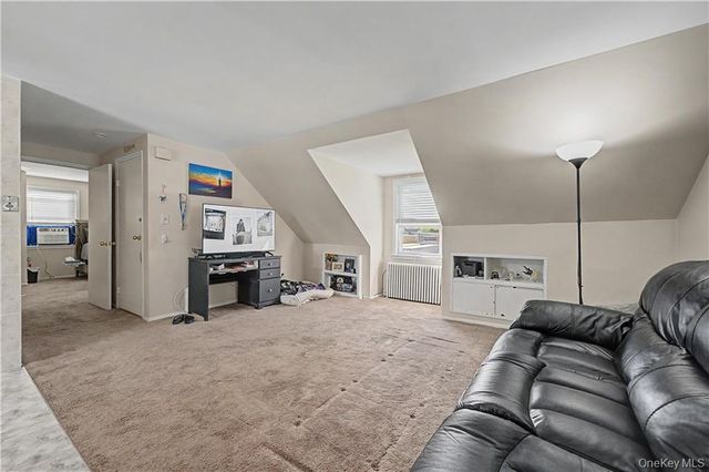 465 Washington Place, Mineola, NY 11501