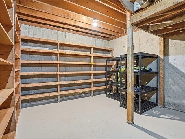 15 N Cove Rd, Sterling, MA 01564