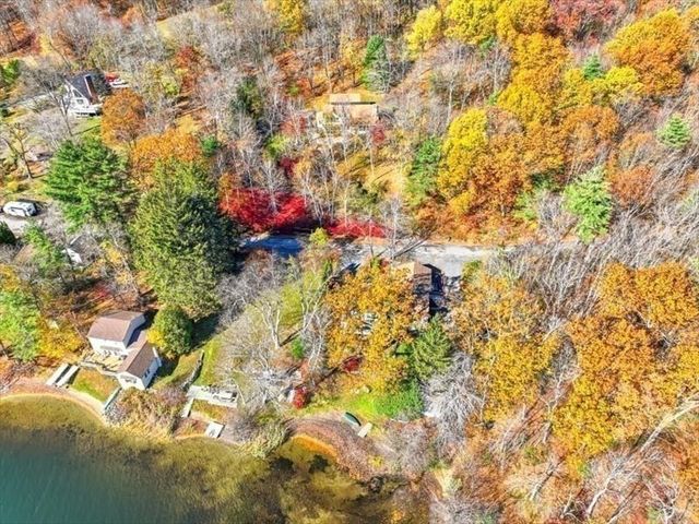 15 N Cove Rd, Sterling, MA 01564