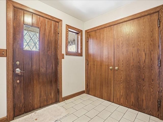 15 N Cove Rd, Sterling, MA 01564